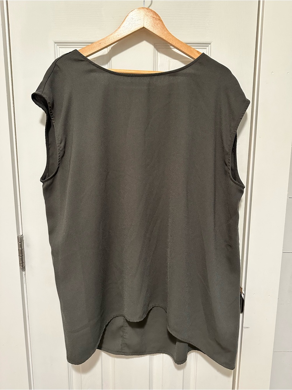 Halogen Olive Green Cap-Sleeve Scoop-Back Blouse